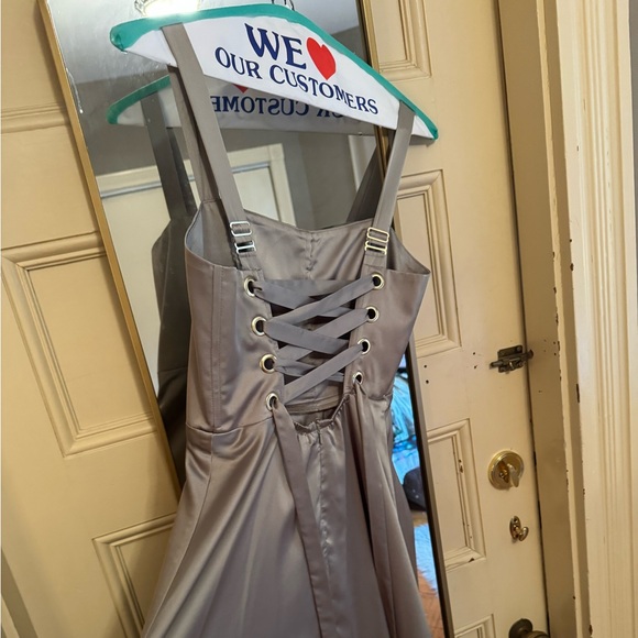 SHOW ME YOUR MUMU Clarissa Corset olive sage green dress maxi gown bridesmaid M - Picture 10 of 11